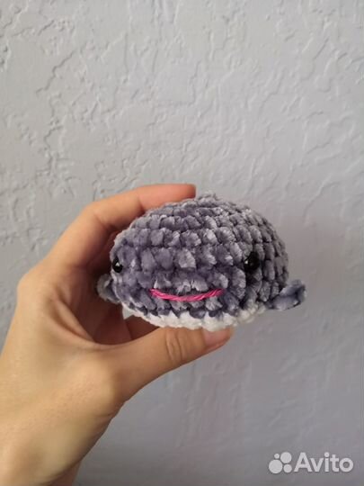 Брелки и резинки для волос из плюшевой пряжи