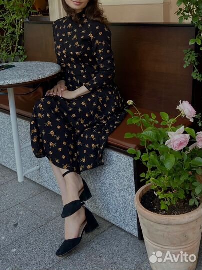 Платье миди в цветочек zara S