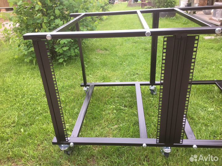 Стойка рековая на 24 юнита