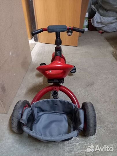 Трехколесный велосипед