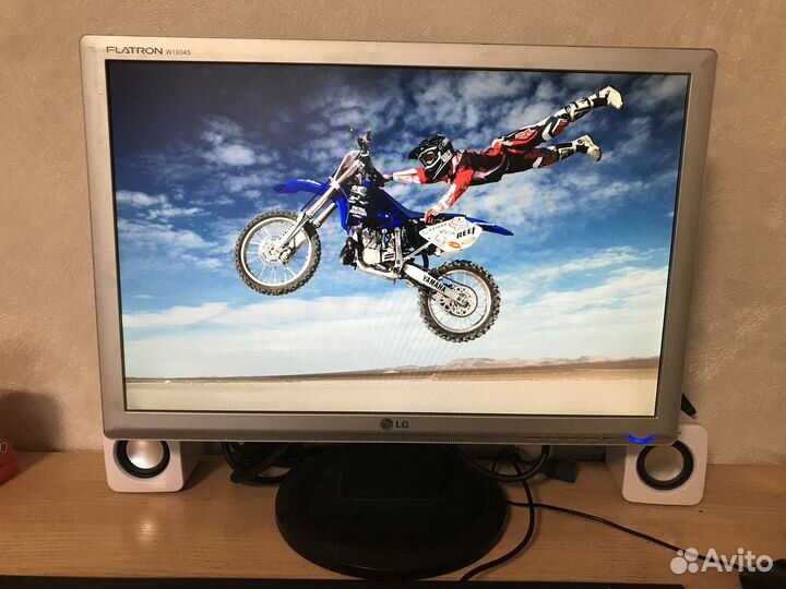 Монитор LG Flatron W1942S