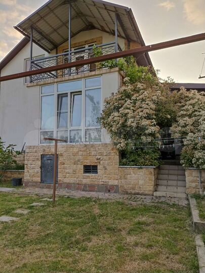 Дом 190 м² на участке 5 сот.