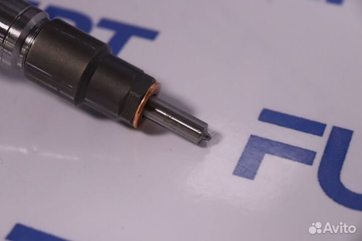 Форсунка топливная 0445120415