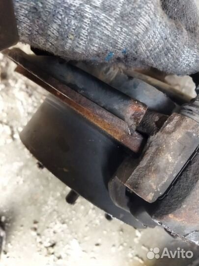 Ступица задняя левая Toyota Estima ACR40