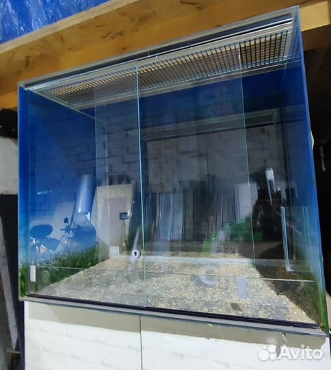 Стеклянные витрины для рептилий и птиц
