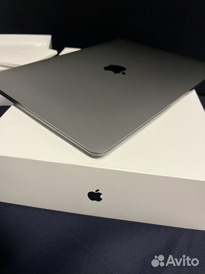 Macbook air 13 м1 8/8 core 512gb