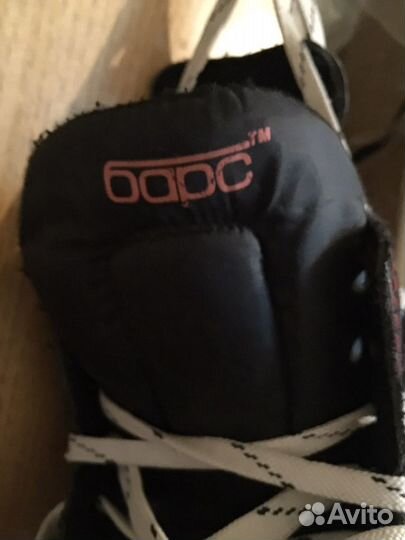 Коньки хоккейные