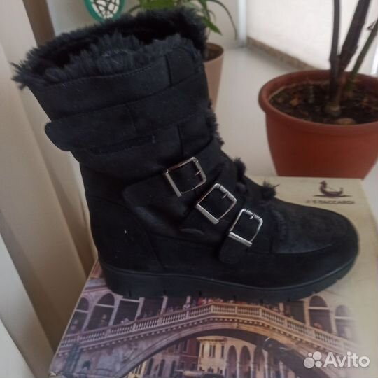 Зимние женские ботинки 39