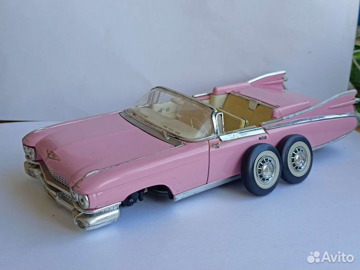 1:18 Maisto Cadillac Eldorado