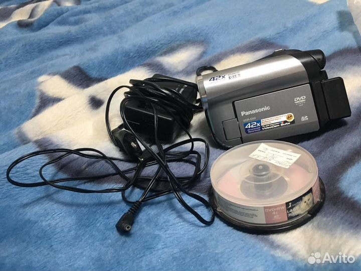 Видеокамера Panasonic VDR-D50