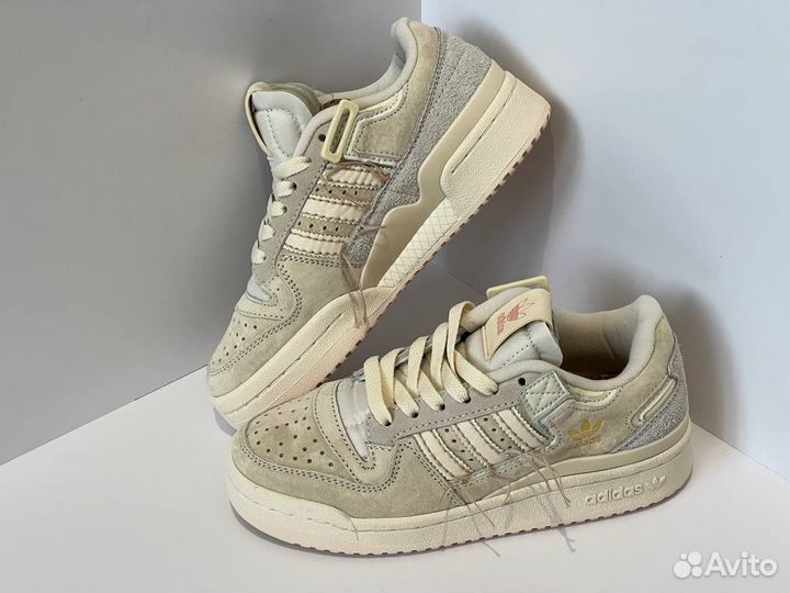 Кроссовки женские Adidas Forum 84 Off White