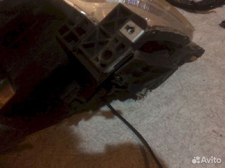 Фара правая P4770 NissanInfiniti FugaM35 Y50 брак