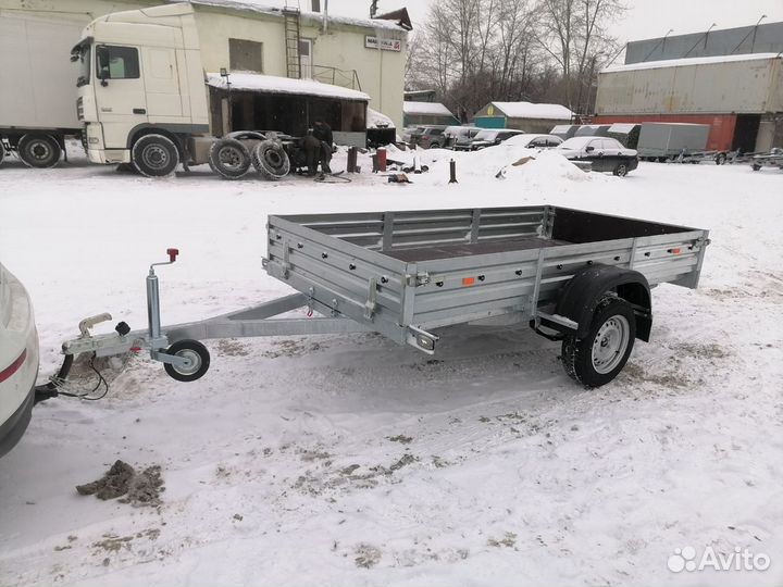 Прицеп легковой с размером 2,7 на 1,3. Фаркоп