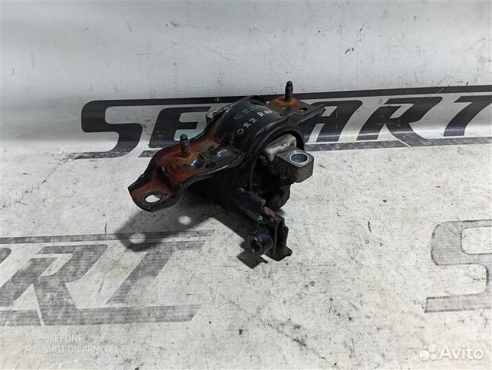 Подушка двигателя левая Skoda Rapid 1.4 cusb 2016