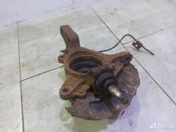 Кулак передний левый 28313AE030