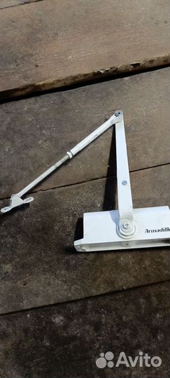 Доводчики дверей