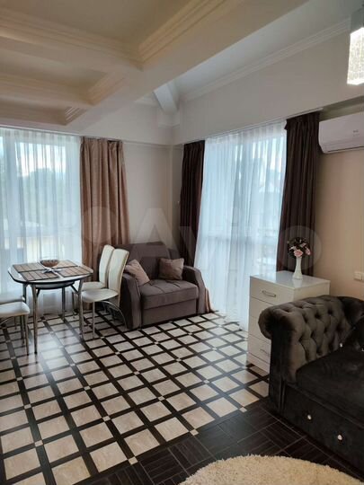 2-к. квартира, 52 м², 4/4 эт.