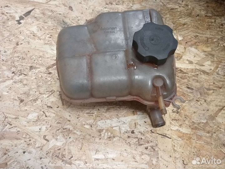 Расширительный бачок Chevrolet Cruze