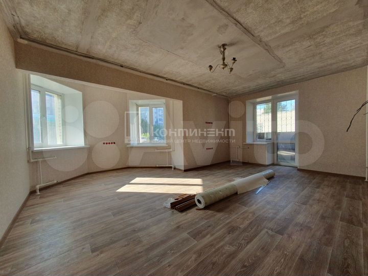 3-к. квартира, 78 м², 1/9 эт.