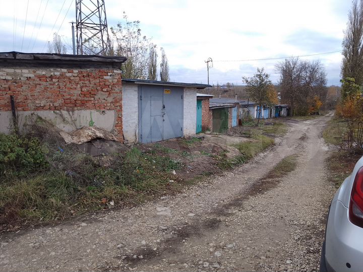 Гараж, > 30 м²