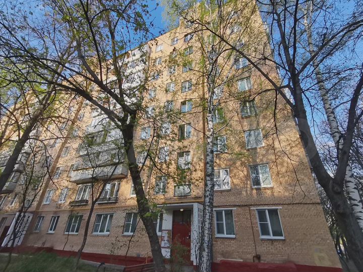 Комната 13,5 м² в 3-к., 1/9 эт.