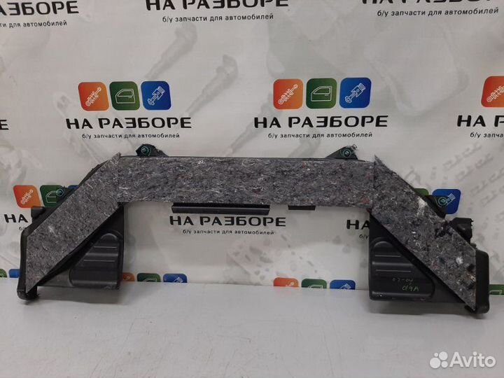 Воздуховод задний Toyota Land Cruiser 200 1UR-FE