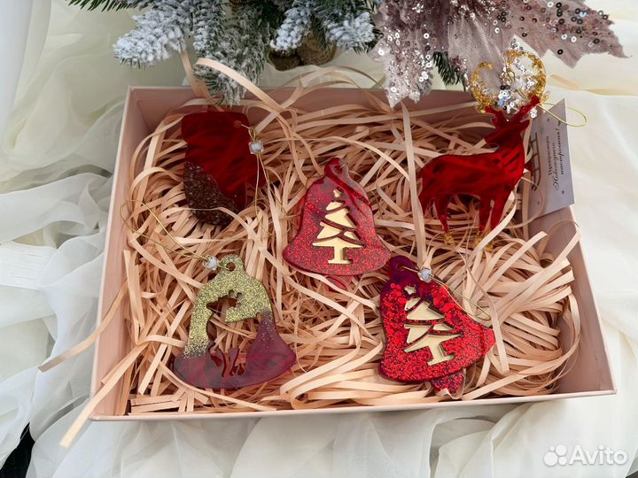 Елочные игрушки из эпоксидной смолы