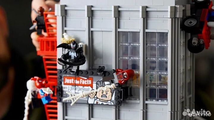 Конструтор 66808 Редакция Дейли Бьюгл lego