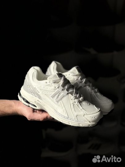 Кроссовки New Balance 1906r