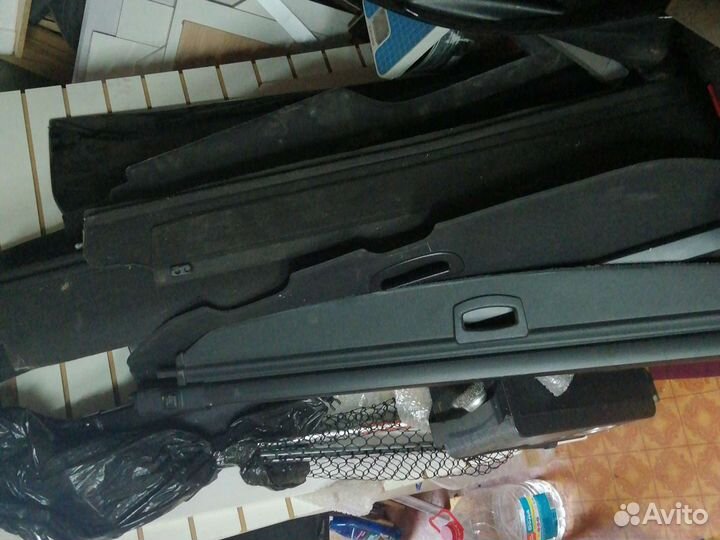 Заднии шторки багажника на разные авто