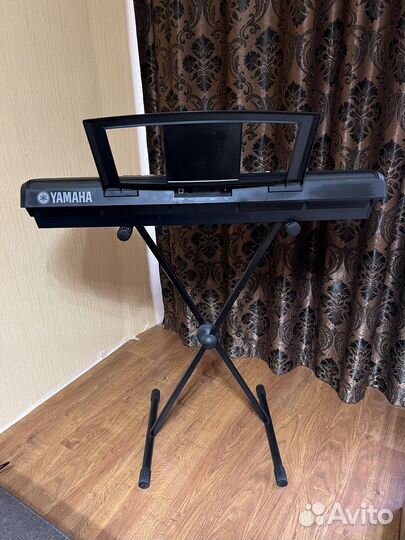 Синтезатор Yamaha PSR E423