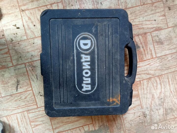 Аккумуляторная дрель шуруповерт