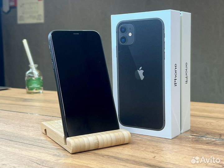iPhone 11, 64 ГБ