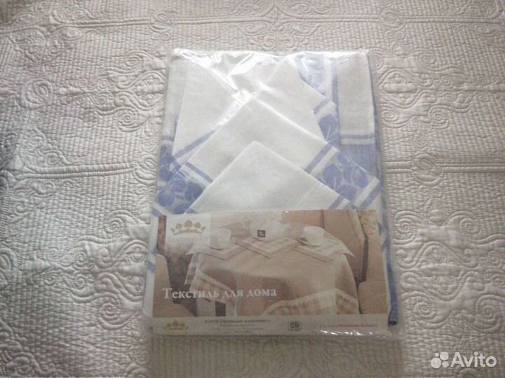 Скатерть льняная с салфетками