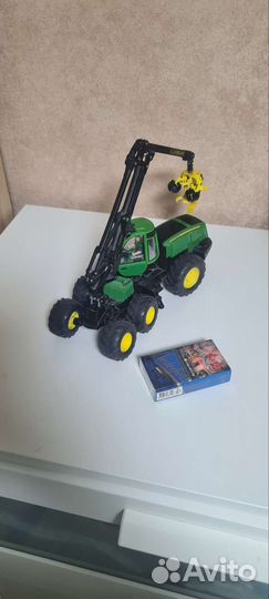 Металическая игрушка Харвестр