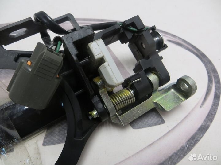 Ручка двери передняя левая Mitsubishi Outlander 3