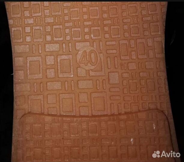 Сандали новые