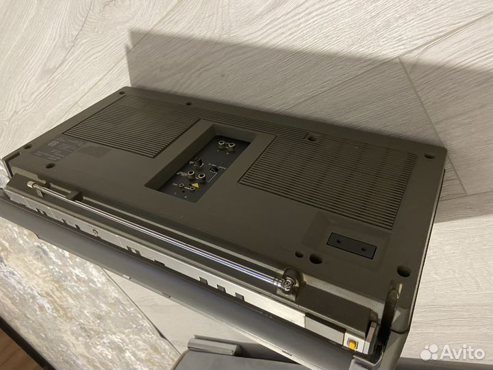 Магнитола Sony CFS-D7