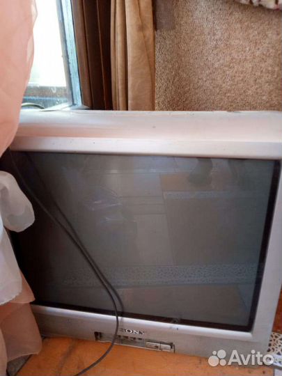 Продам телевизор бу