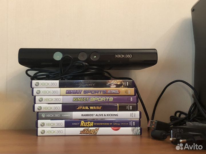 Xbox360S(250gb) +kinect+Игры