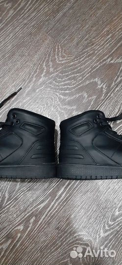 Кроссовки высокие 38р. Демисезонные на мальчика