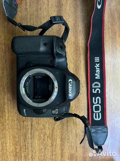 Canon eos 5D mark iii body