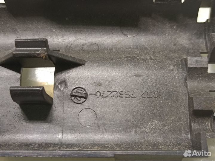 Bmw 3 Е90 крышка кабельногo каналa