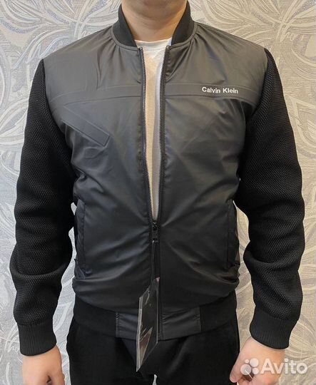 Куртка(бомбер мужская 52-54 размер