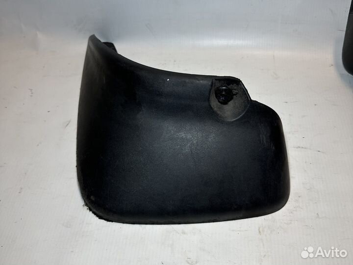 Брызговик задний Hyundai Santa Fe I 2.0 CRDi 4WD