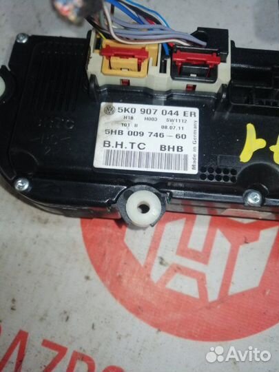 Блок управления климат-контролем Volkswagen Golf 6