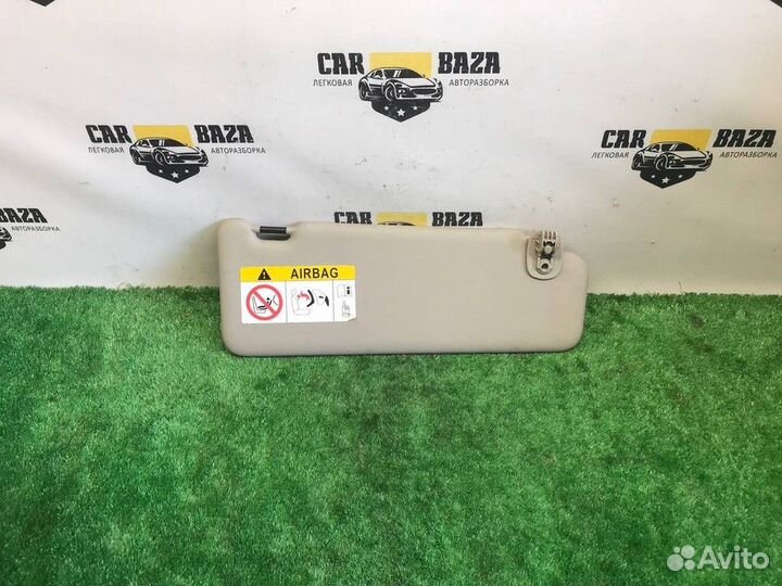 Козырек солнцезащитный правый R Renault Sandero