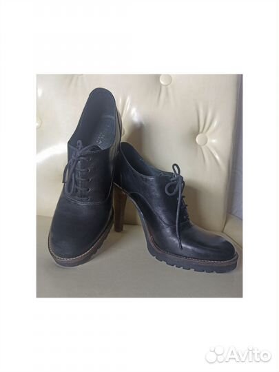 Кожаные ботильоны