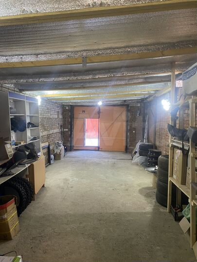 Гараж, > 30 м²