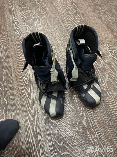 Лыжные ботинки для конькового хода 42